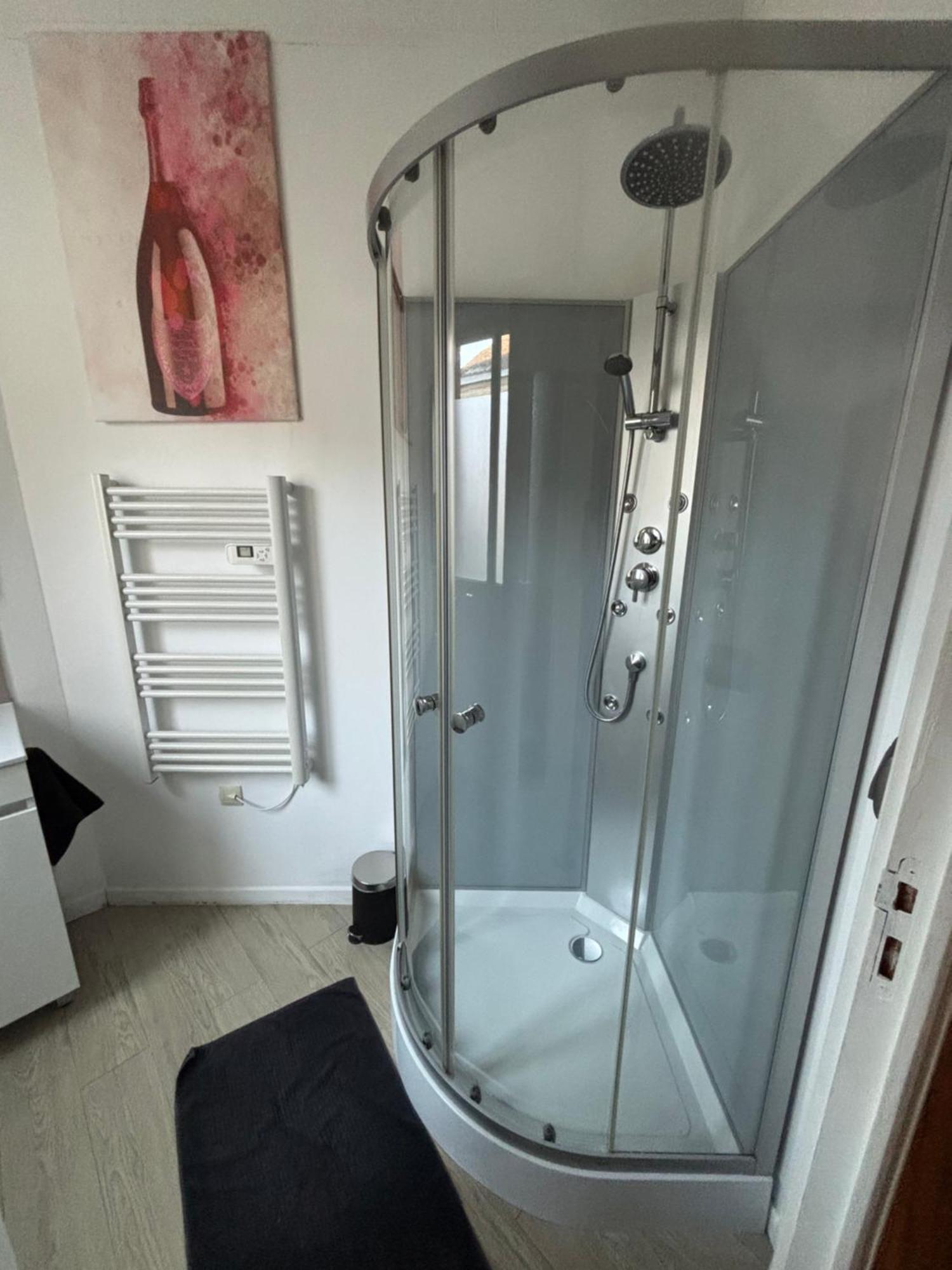 Fine Bulle En Champagne - 1 Chambre - Terrasse Epernay Ngoại thất bức ảnh